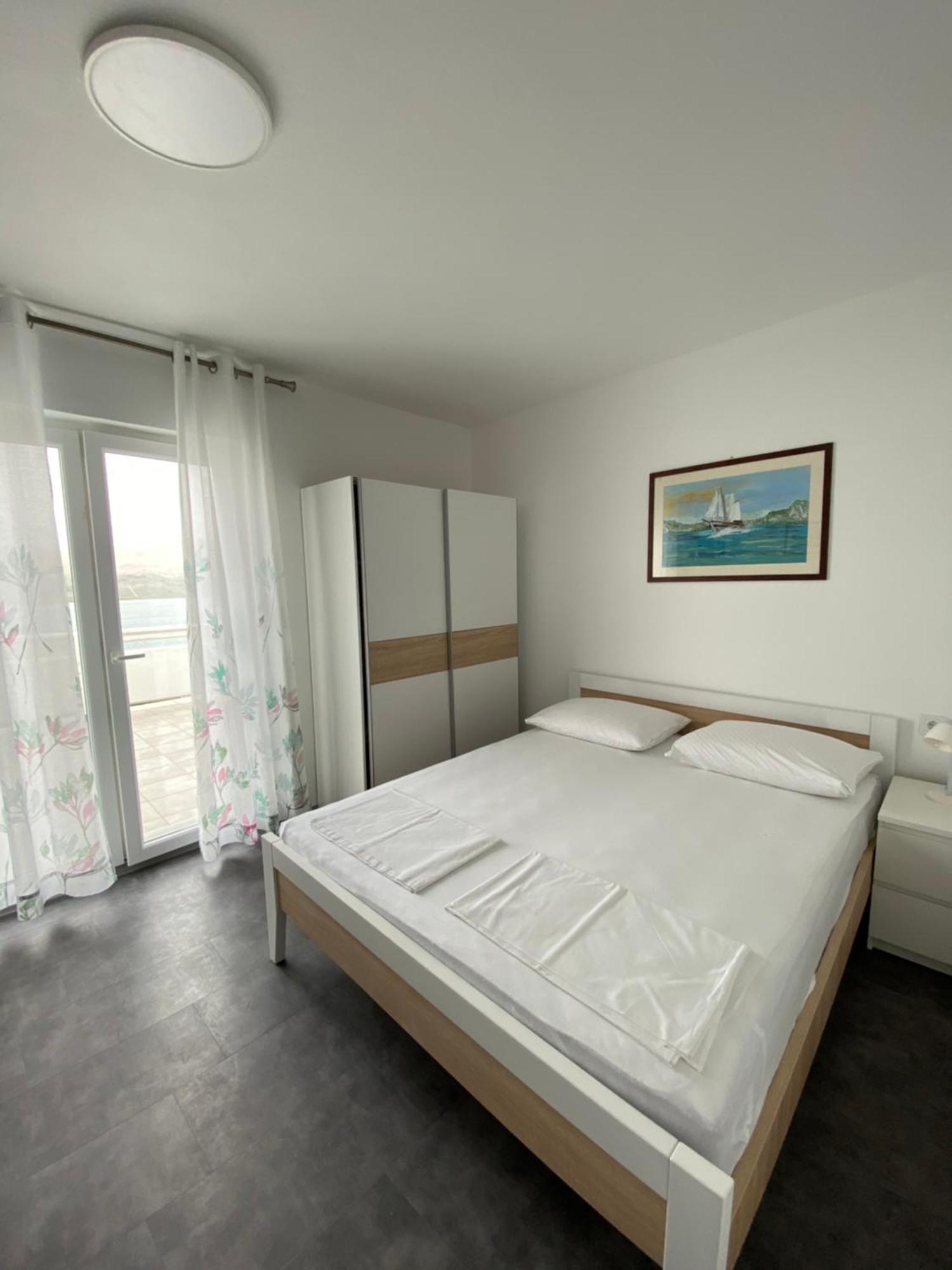 Apartmani Pozega パグ エクステリア 写真